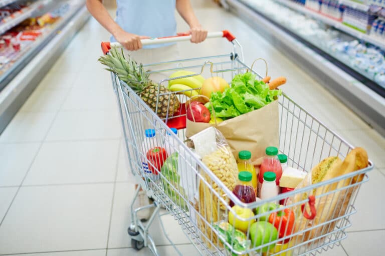Como economizar PIS e COFINS no Simples Nacional para mercados