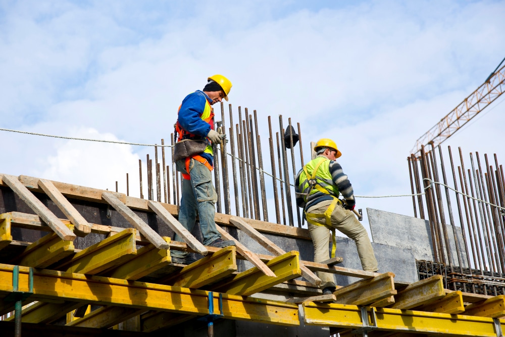 Como economizar 70% de INSS na sua obra